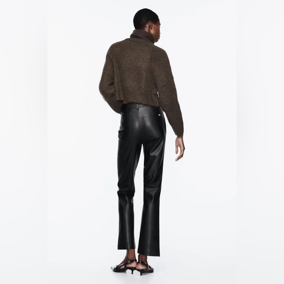 Zara FAUX LEATHER MINI FLARED CROPPED PANTS - Picture 2 of 13